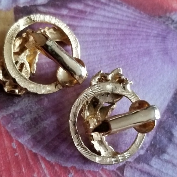 Vintage Cornucopia clip earrings gold tone - Picture 5 of 6